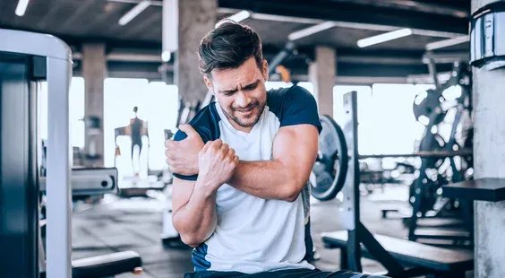 Prevencia zranenia ramena: Tipy a triky, ktoré potrebuješ vedieť